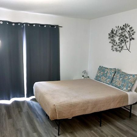 Cozy Condo Near Mcc With Pool, Bbq, Covered Parking Mesa Exterior photo