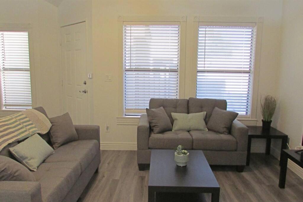 Cozy Condo Near Mcc With Pool, Bbq, Covered Parking Mesa Exterior photo