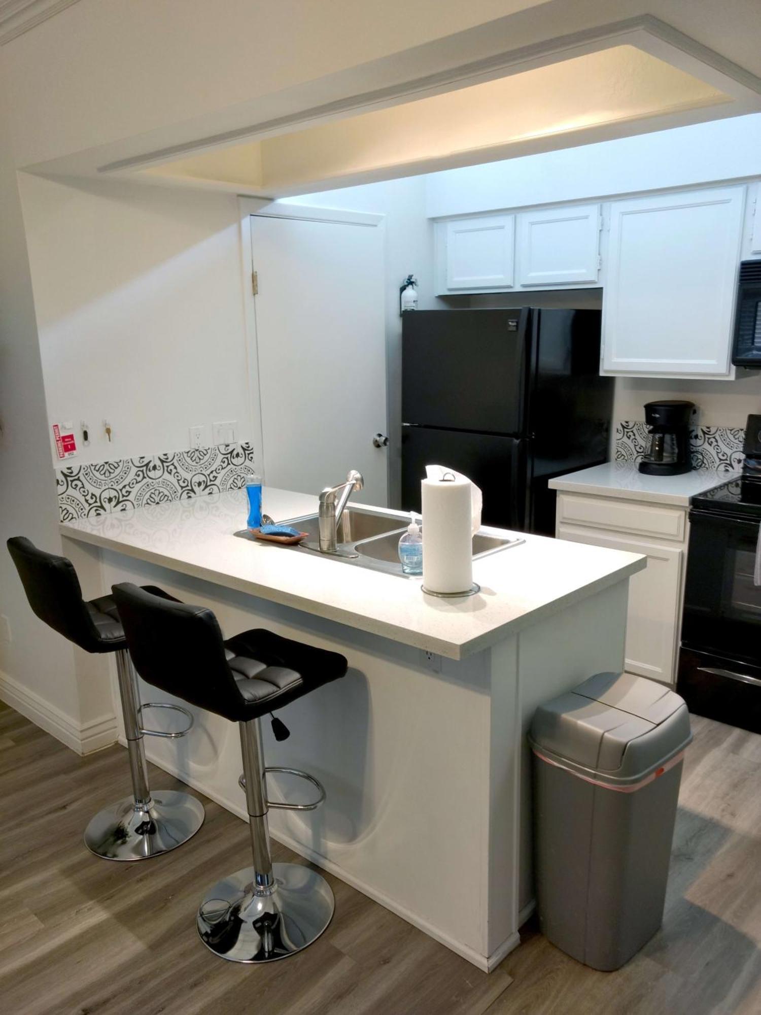 Cozy Condo Near Mcc With Pool, Bbq, Covered Parking Mesa Exterior photo
